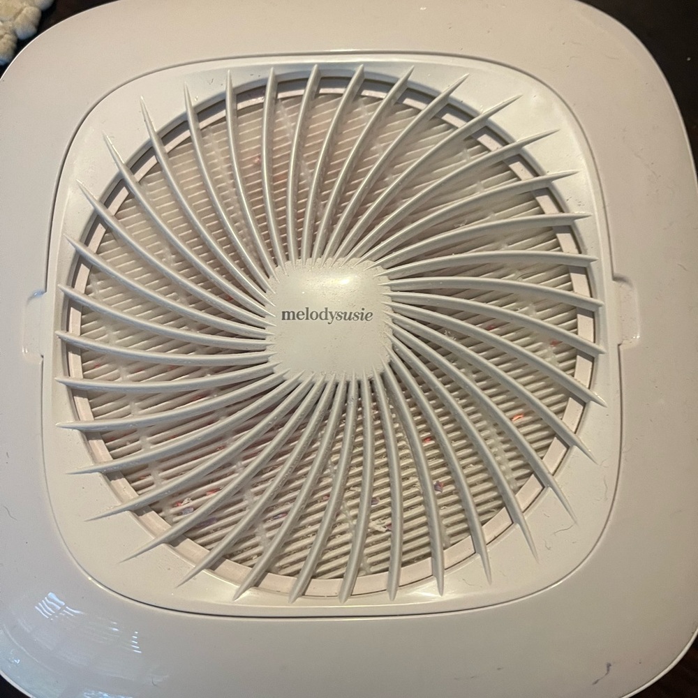 Melody susie dust collector for doing nails at home